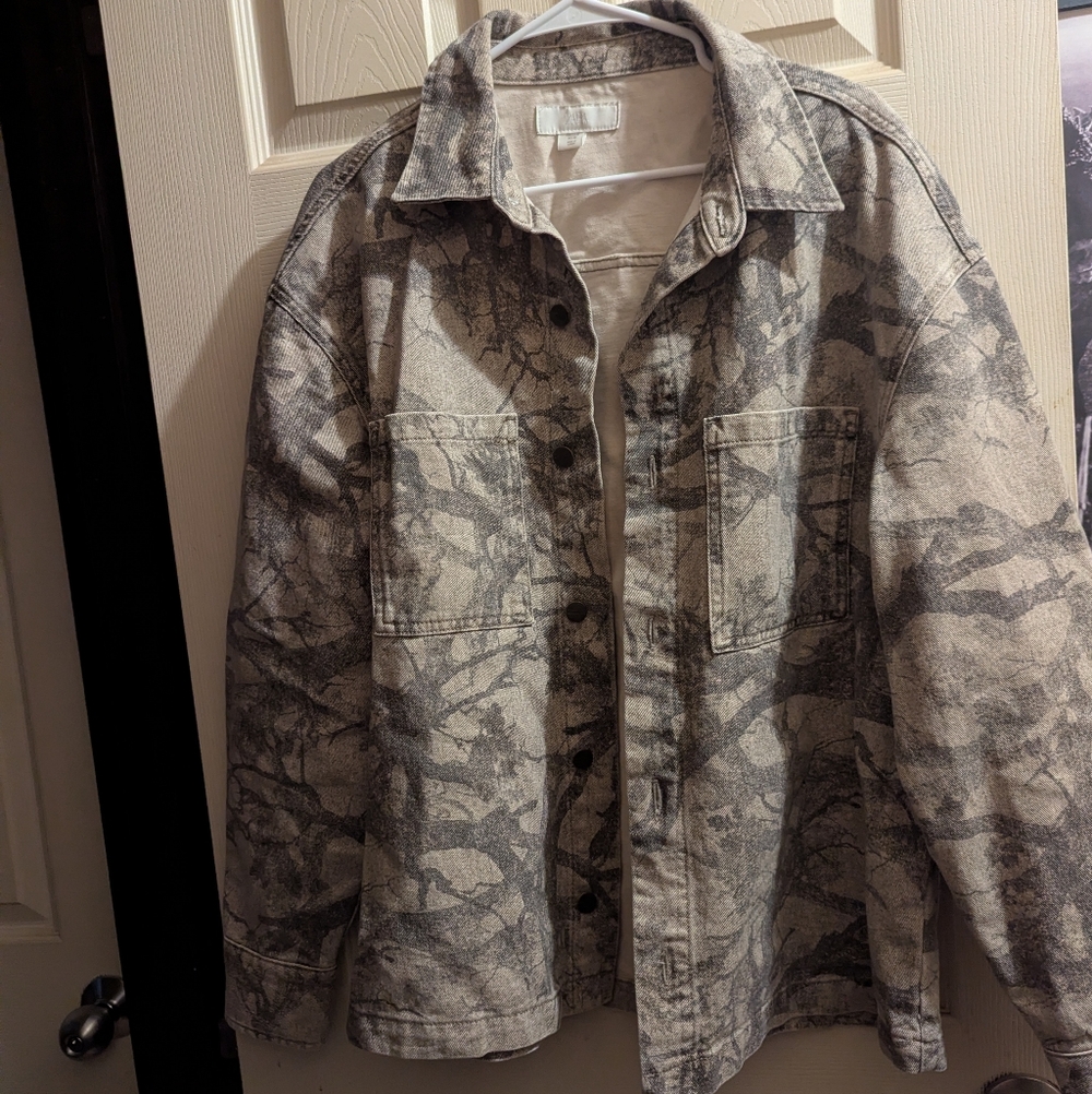 Zara Men's Black and Gray Camo Jacket